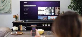 Cómo cambiar el volumen en Roku