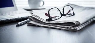Cómo deshabilitar el widget de noticias e intereses en la barra de tareas de Windows 10