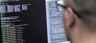 Quest-ce que SgrmBroker.exe et pourquoi est-il en cours dexécution ?