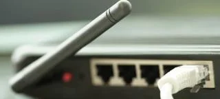 Cara Berkongsi pemacu USB daripada Penghala Wi-Fi Anda