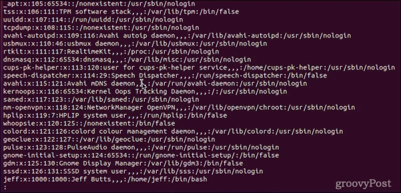 Cómo listar usuarios en Linux