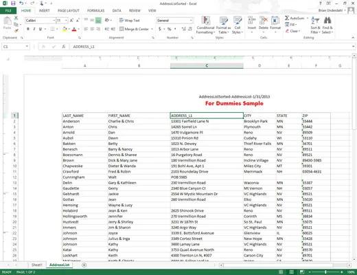 So erstellen Sie eine benutzerdefinierte Kopf- oder Fußzeile in Excel 2013
