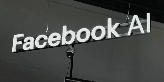 Facebook lança TransCoder: IA que converte uma linguagem de programação em outra com alta precisão