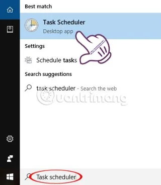Bagaimana untuk menjadikan latar belakang gelap secara automatik pada Windows 10
