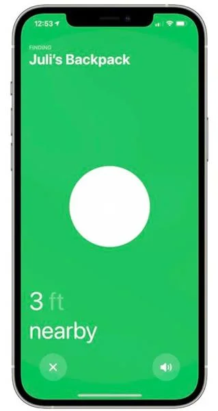 Cara meletakkan AirTag dengan betul pada iPhone 11 dan iPhone 12