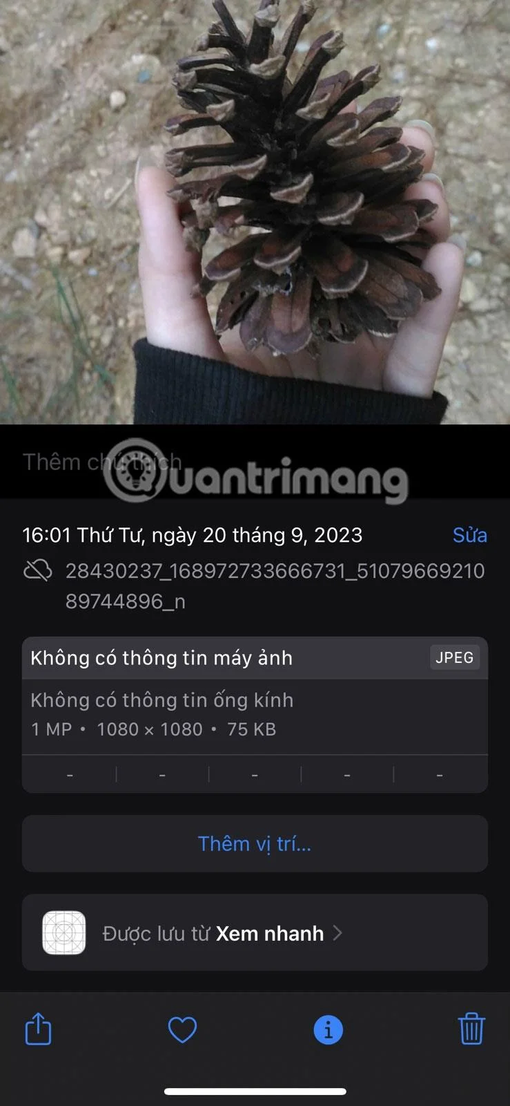 Bagaimana untuk menamakan semula foto dan video pada iPhone
