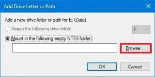 Arahan untuk memasang cakera keras ke dalam folder pada Windows 10