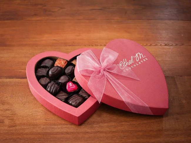 Set kertas dinding komputer untuk Hari Valentine 14 Februari