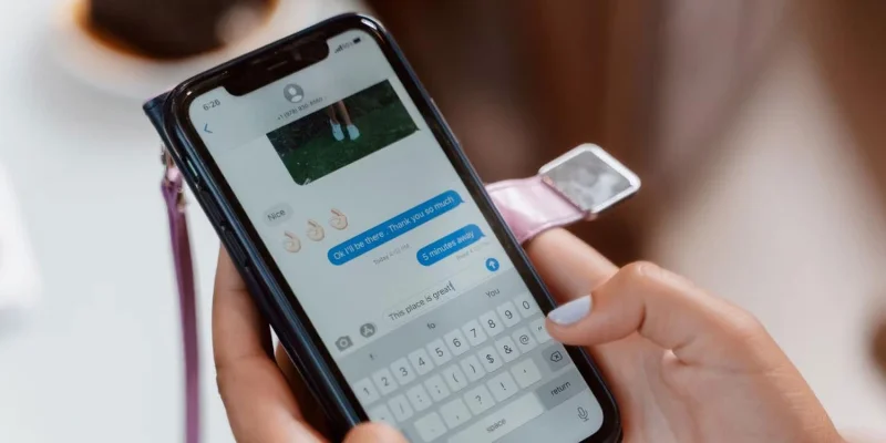 Arahan untuk menjadualkan FaceTime pada iPhone