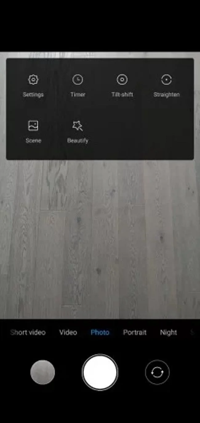 Bagaimana untuk mematikan logo Shot on dwi-kamera pada telefon Xiaomi dan Huawei