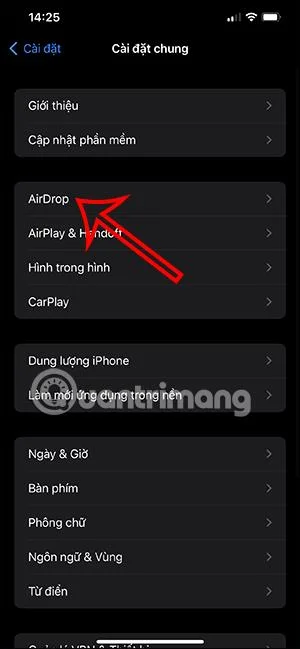 Bagaimana untuk menyekat penggunaan data mudah alih pada iPhone