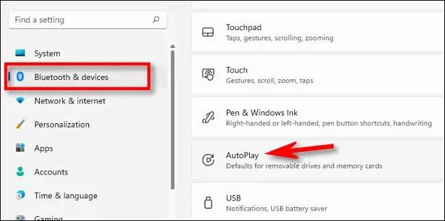 Hoe u de AutoPlay-functie in Windows 11 instelt of uitschakelt