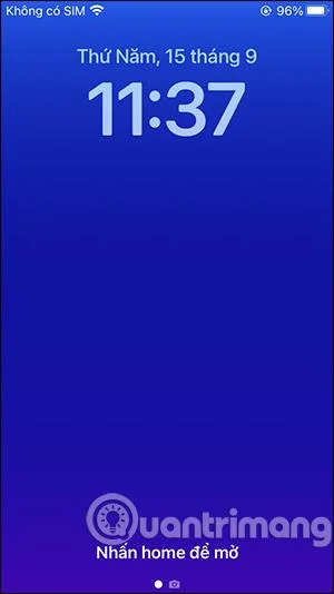 Bagaimana untuk menetapkan skrin kunci warna pada iPhone