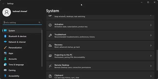 Hoe Wireless Display op Windows 11 te installeren/verwijderen