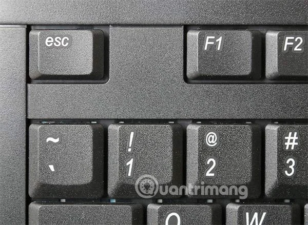 Tasto Esc per Uscire dalla Modalità A Schermo Intero