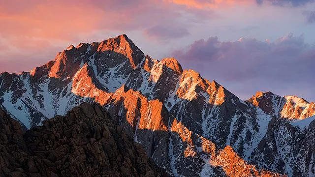 MacOS'ta ayarlanan varsayılan duvar kağıdını 5K çözünürlükte indirin