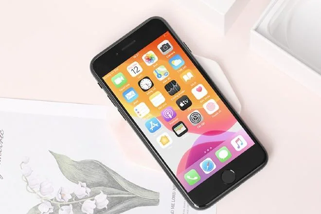 iPhone SE 1 ve iPhone SE 2, iOS 15'e yükseltilmeli mi?