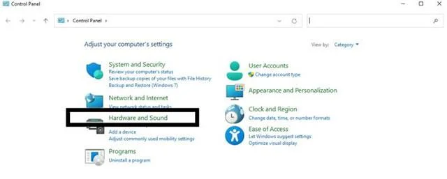 Hoe u een laptop kunt instellen zodat deze nog steeds normaal werkt, zelfs als het scherm is ingeklapt op Windows 11