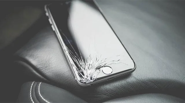 7 perkara yang perlu anda lakukan apabila skrin telefon pintar anda rosak
