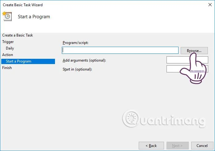 Bagaimana untuk menjadikan latar belakang gelap secara automatik pada Windows 10