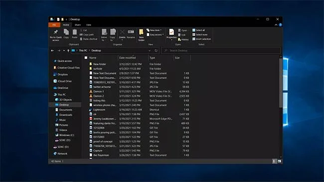 Windows ですべてのデスクトップ アイコンを非表示または再表示する方法