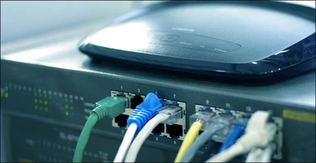 En quoi un réseau filaire (Ethernet) est-il meilleur qu'un réseau sans fil (WiFi)&nbsp;?