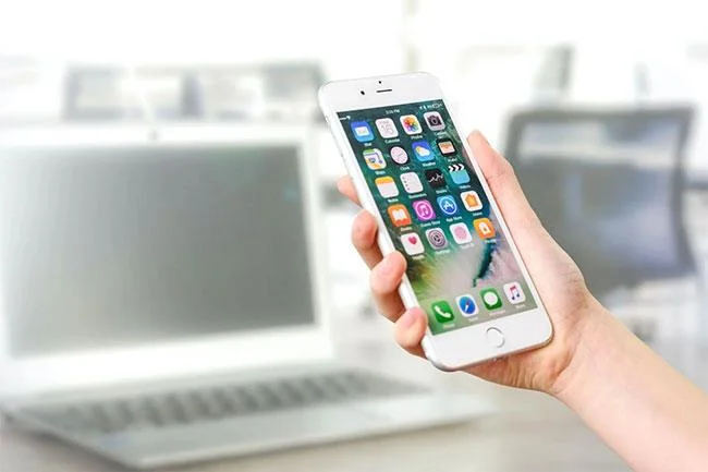 Est-il sécuritaire d’utiliser un téléphone qui ne dispose plus de mises à jour de sécurité&nbsp;?
