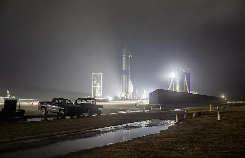 Muat turun kertas dinding angkasa yang cantik yang diambil oleh NASA, ULA, SpaceX