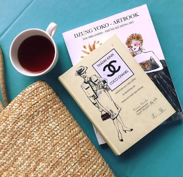 Koleksi kertas dinding buku yang paling indah untuk komputer
