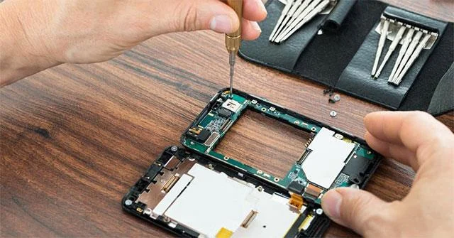 4 cosas que debes hacer antes de llevar tu teléfono a garantía
