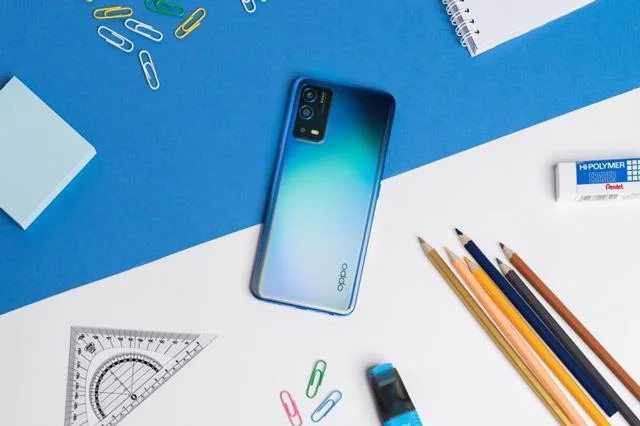 10 telefon pintar teratas di bawah 7 juta sesuai sebagai hadiah Hari Bapa
