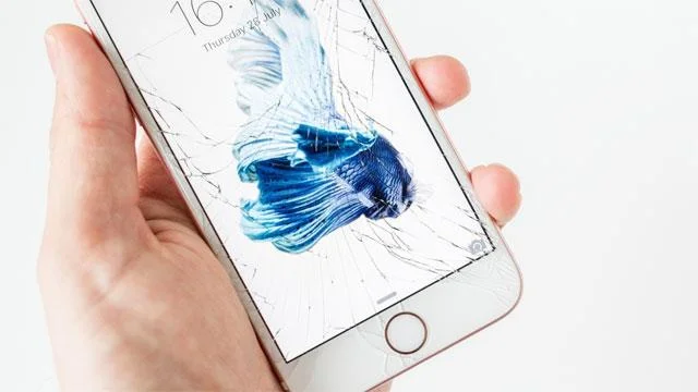 7 perkara yang perlu anda lakukan apabila skrin telefon pintar anda rosak