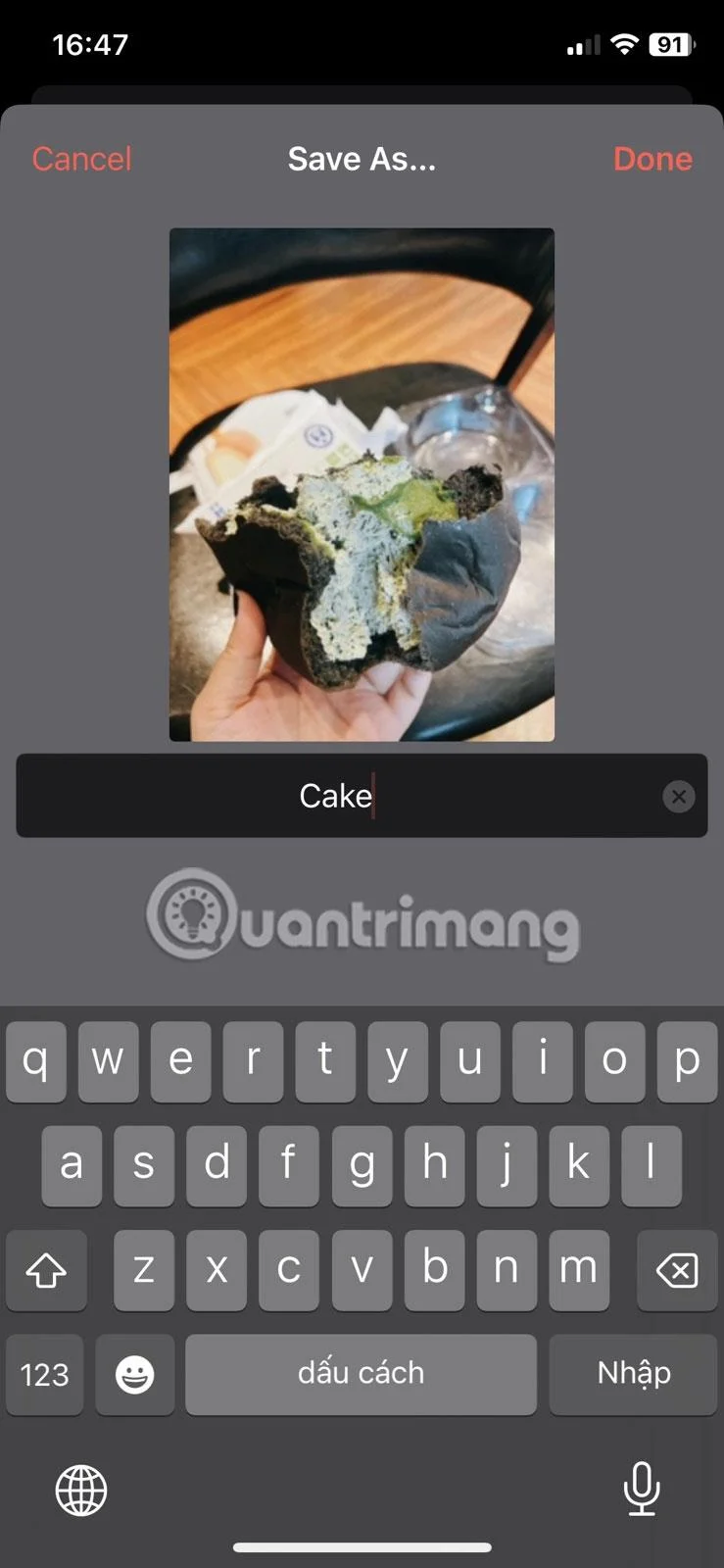 Bagaimana untuk menamakan semula foto dan video pada iPhone