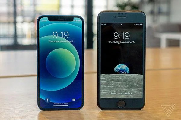 Bandingkan saiz iPhone 12 mini dan iPhone 12 Pro Max