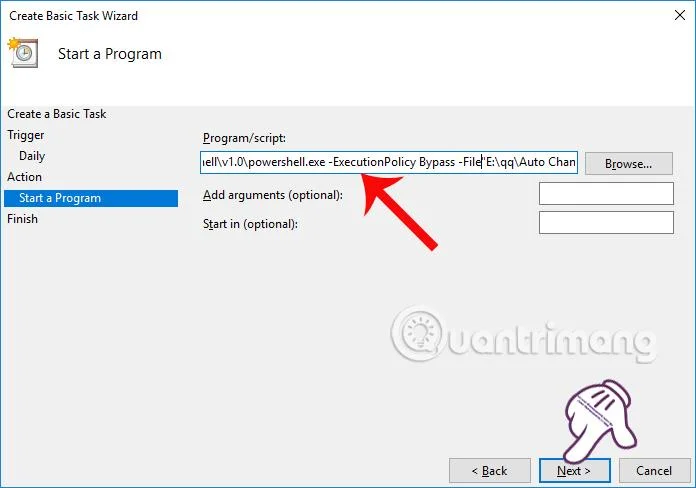 Bagaimana untuk menjadikan latar belakang gelap secara automatik pada Windows 10