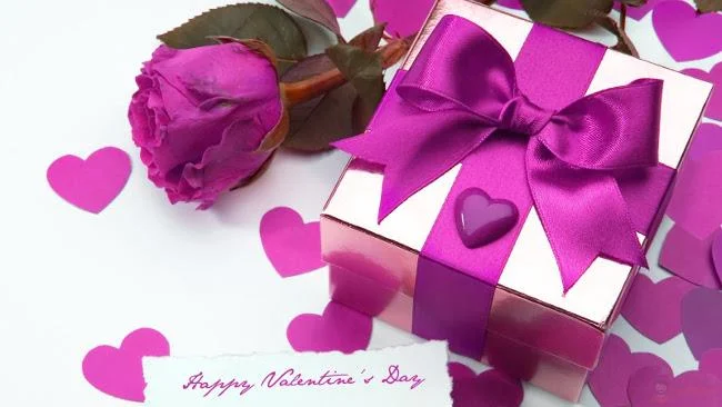 Set kertas dinding komputer untuk Hari Valentine 14 Februari