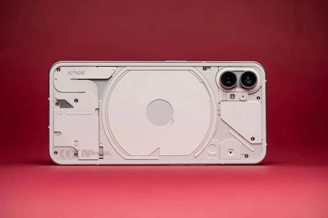 Ketahui tentang Nothing Phone 1: Telefon ini mempunyai reka bentuk yang unik