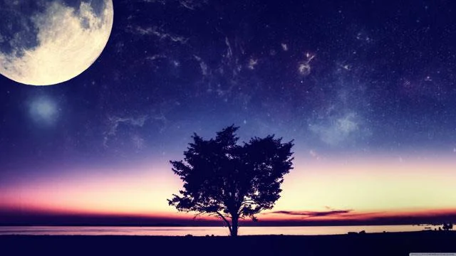 Koleksi kertas dinding bulan resolusi tinggi pada komputer