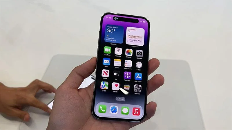 Koleksi kertas dinding iPhone 14 dan iPhone 14 Pro