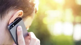Cómo arreglar los parlantes del teléfono que no se escuchan