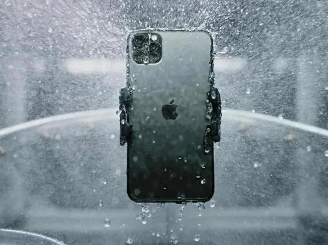 iPhone yang manakah kalis air dan sejauh mana?