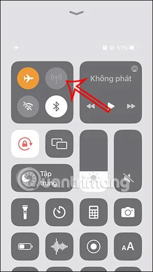 Bagaimana untuk menyekat penggunaan data mudah alih pada iPhone