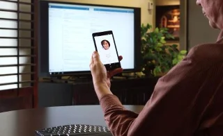 Padamkan ikon Mod Pesawat/Penerbangan pada Bar Tugas Windows 10