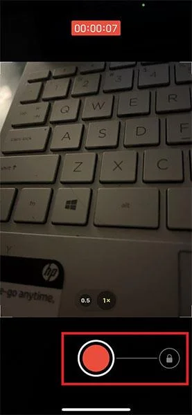 Cara merakam video dengan audio dengan YouTube dimainkan di latar belakang pada iPhone