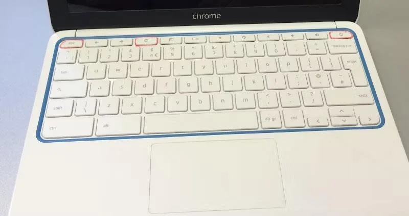 Chromebook'un Chrome ekranına takılı kalması nasıl düzeltilir