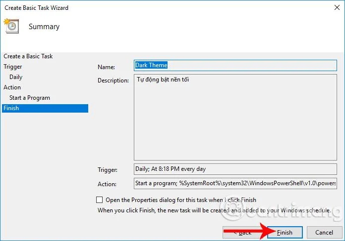 Bagaimana untuk menjadikan latar belakang gelap secara automatik pada Windows 10