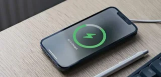 Senarai iPhone yang menyokong pengecasan pantas