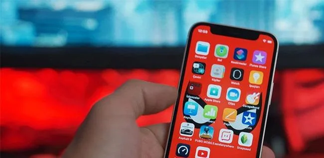 Patutkah saya membeli iPhone SE (2022) atau iPhone 12 mini?