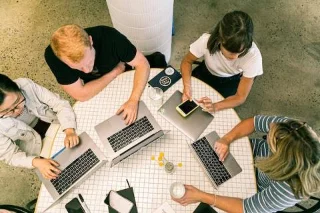 Pekerjaan Penganalisis Data Untuk Pelajar Baru: Perkara yang Anda Perlu Tahu