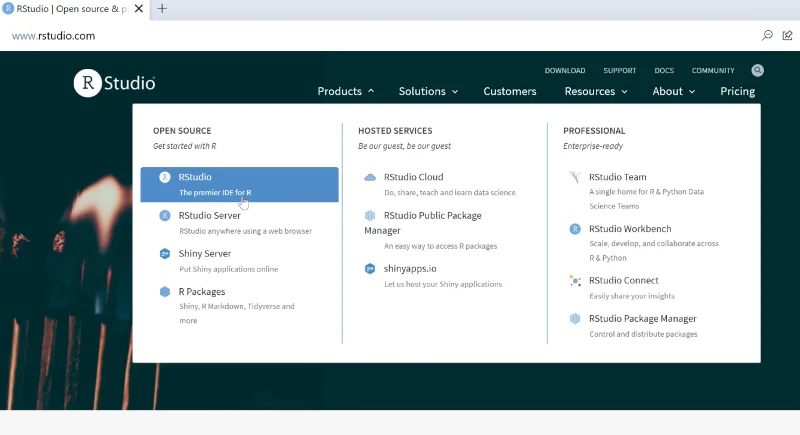 Pasang R LuckyTemplates: Memuat turun R Dan RStudio